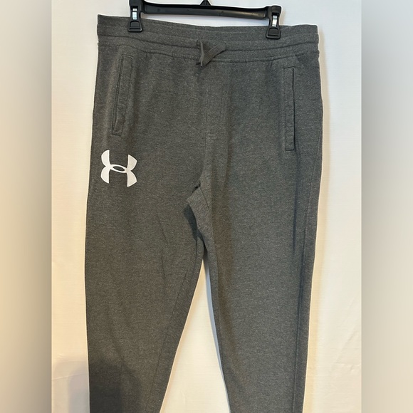 Men’s Under Armour Sweatpants - Picture 2 of 4